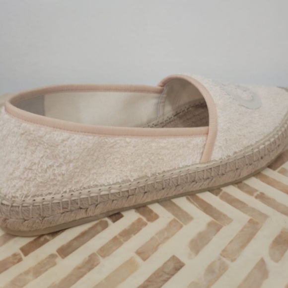 NEW IN BOX GUCCI ESPADRILLES - Picture 2 of 4